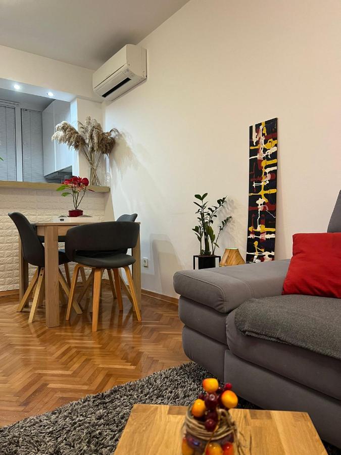 Mm Split Apartment - 5 Min By Car To The Beach & City Center - Free Public Parking Exteriör bild