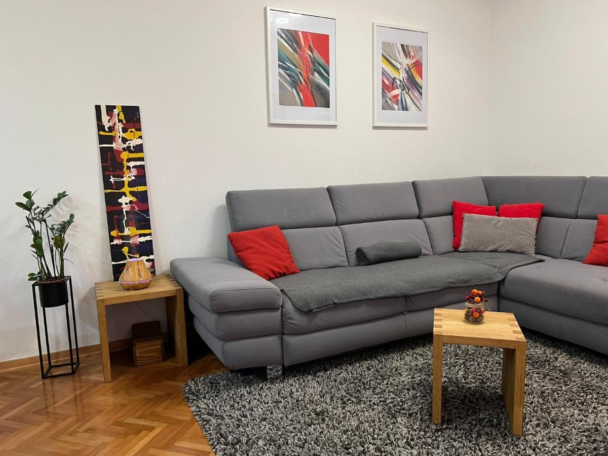 Mm Split Apartment - 5 Min By Car To The Beach & City Center - Free Public Parking Exteriör bild