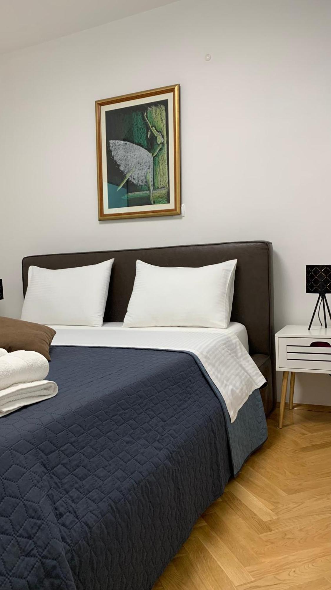 Mm Split Apartment - 5 Min By Car To The Beach & City Center - Free Public Parking Exteriör bild